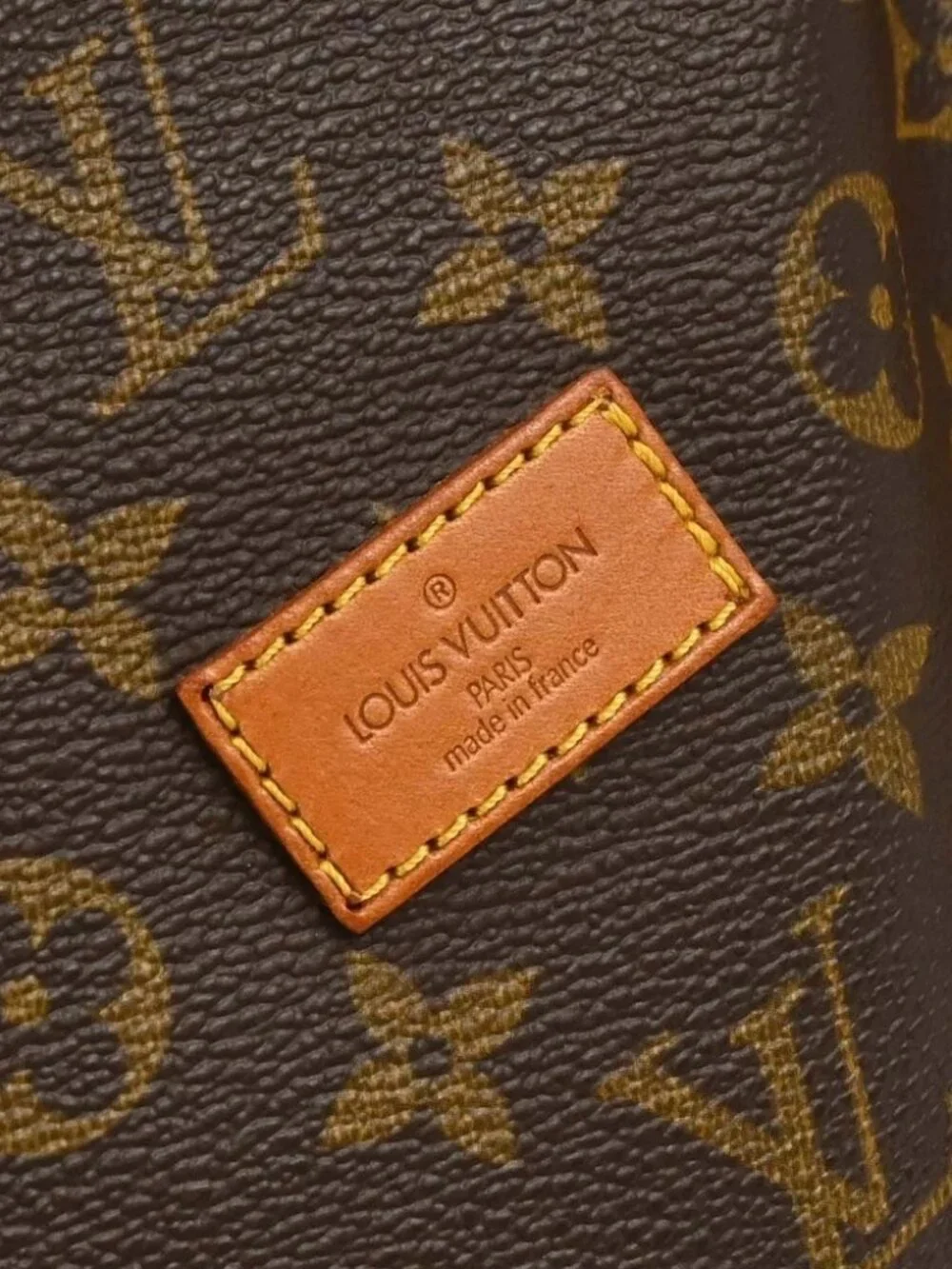 LOUIS VUITTON MONOGRAM SAUMUR 43 MESSENGER BAG
